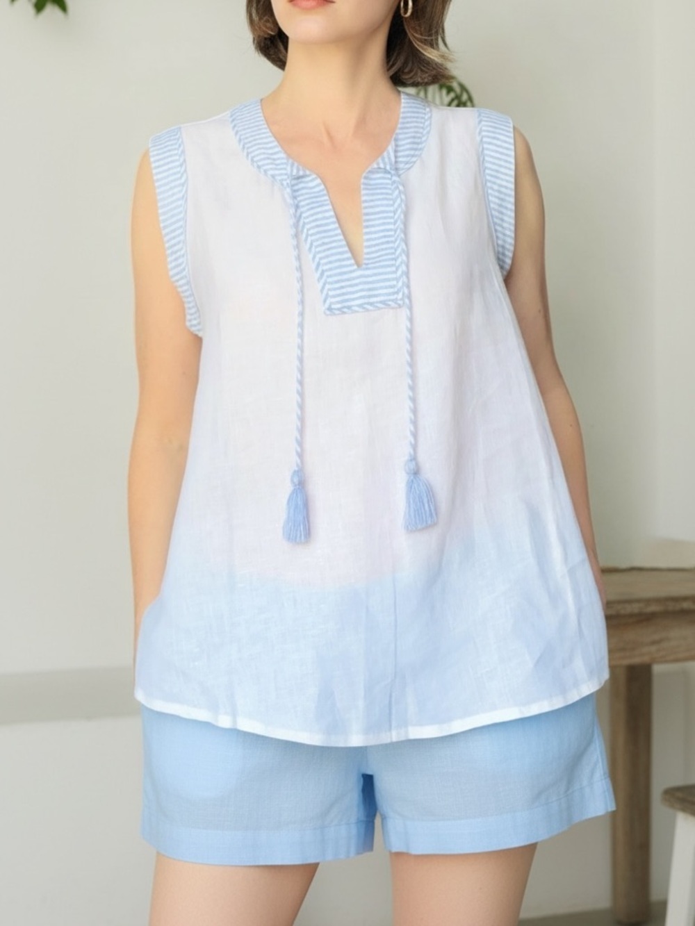 Vineyard Vines White Light Blue Sleeveless Popover Tassel Tunic Linen Shirt Sm